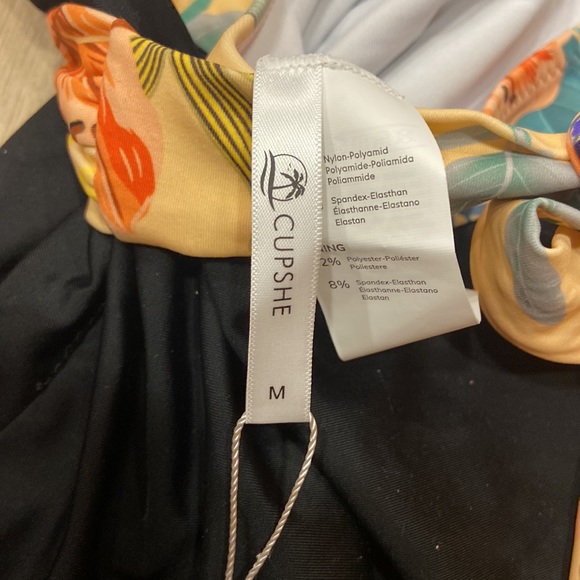 Woman’s  One Piece Swim Suit by CUPSHE: Size M - Picture 4 of 4